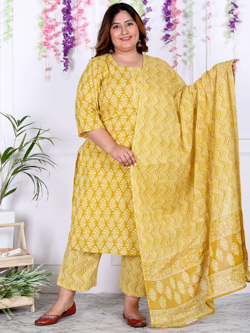 women printed three quarter sleeve kurta pant with dupatta set