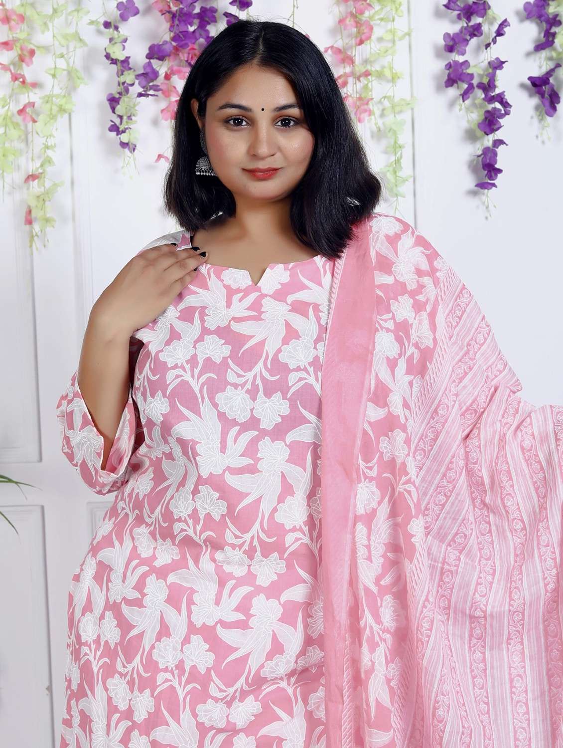 women floral printed three quarter sleeve kurta pant with dupatta set - 22076501 -  Standard Image - 3