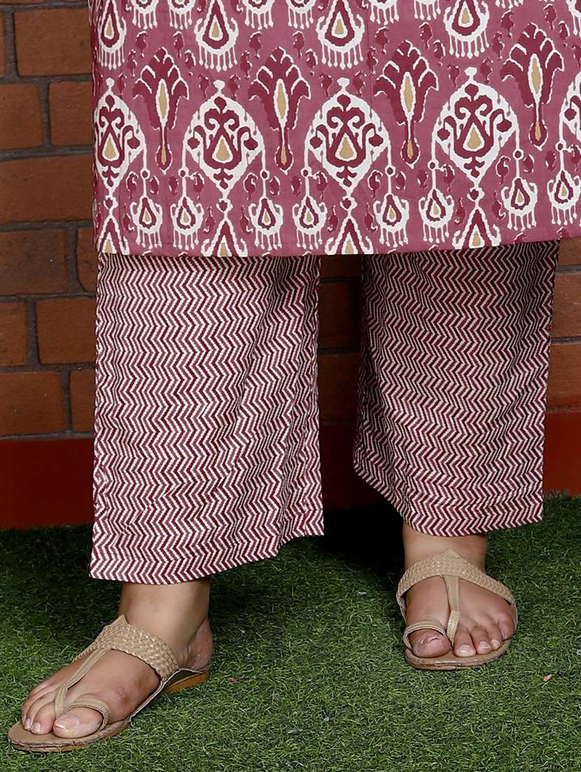 women ikat printed three quarter sleeve kurta pant with dupatta set - 22076503 -  Standard Image - 3