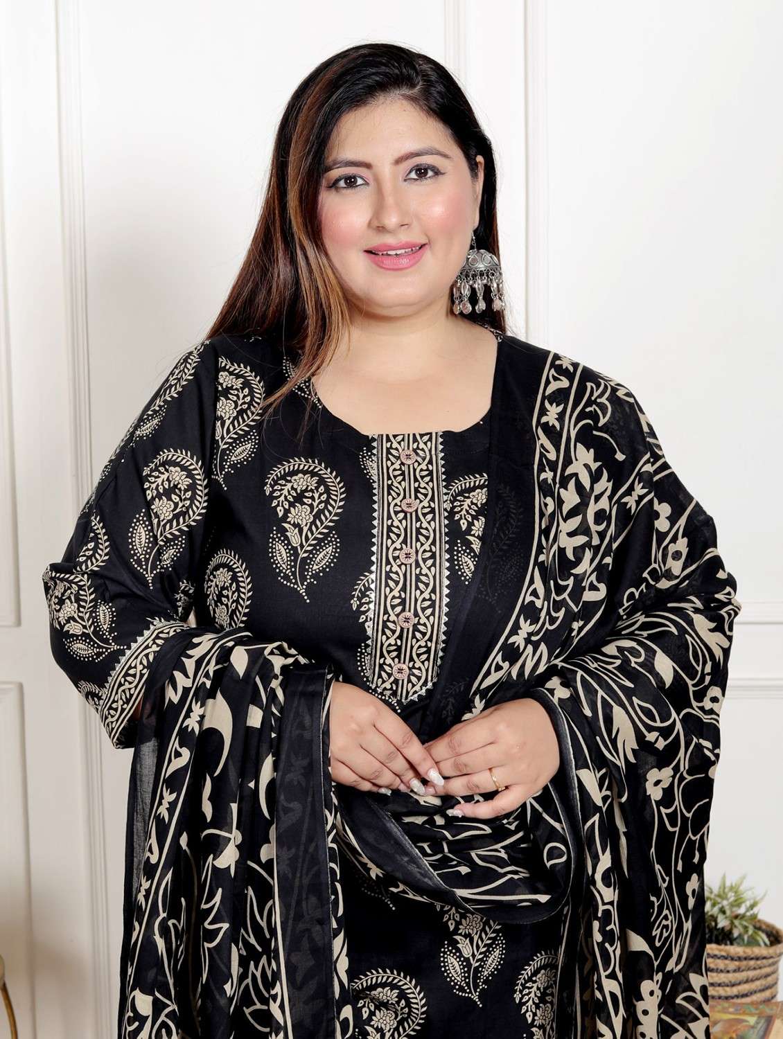 women printed three quarter sleeve kurta pant with dupatta set - 22076531 -  Standard Image - 3