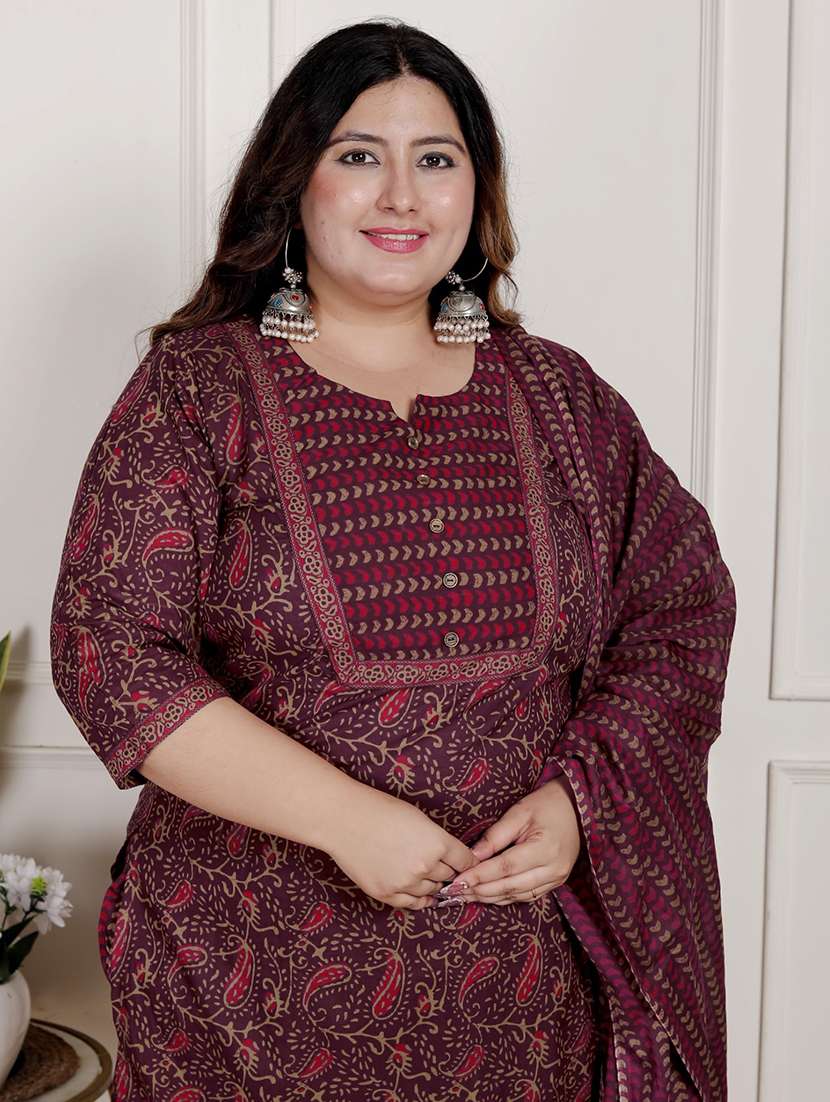 women paisley printed three quarter sleeve kurta pant with dupatta set - 22076550 -  Standard Image - 3