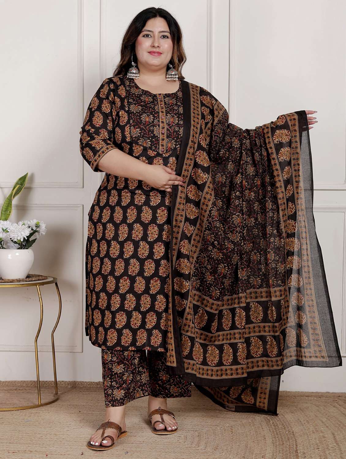 women printed three quarter sleeve kurta pant with dupatta set