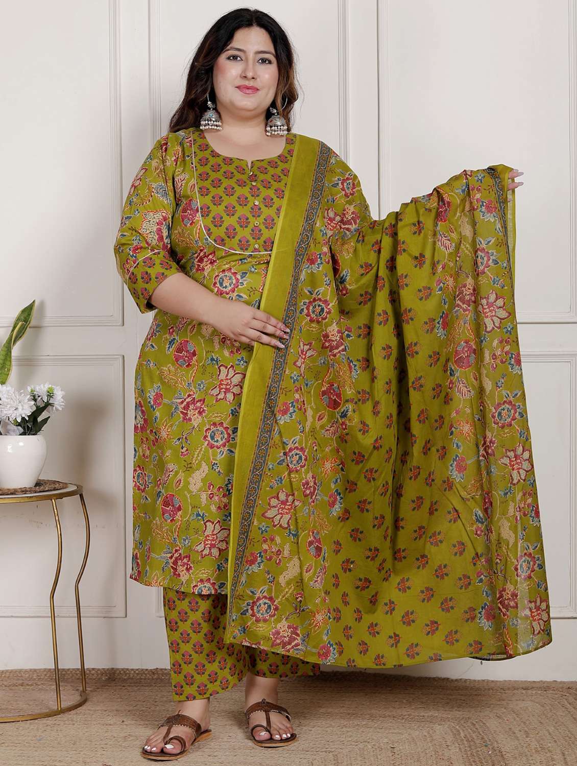 women floral printed three quarter sleeve kurta pant with dupatta set