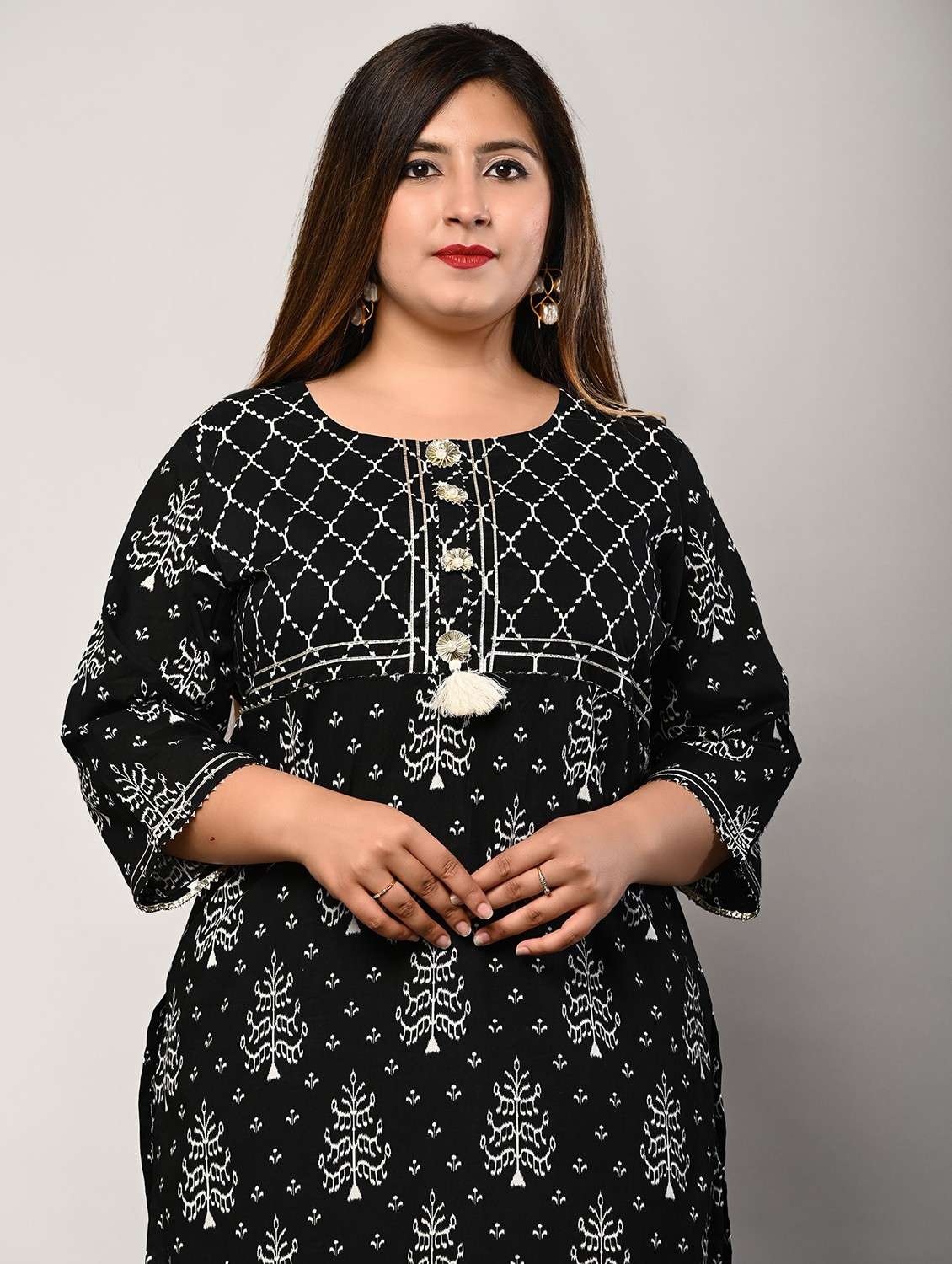 women plus size three quarter sleeve straight kurta - 22076621 - Standard Image - 3
