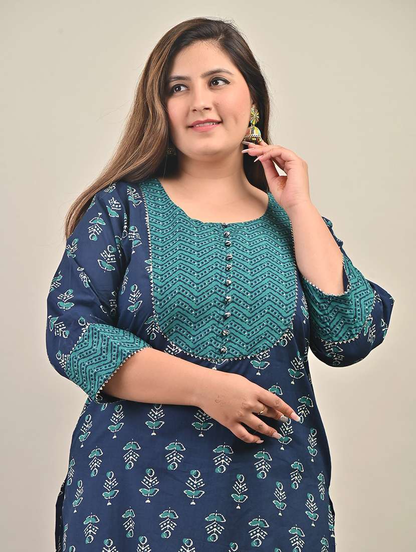 women plus size three quarter sleeve straight kurta - 22076632 -  Standard Image - 3