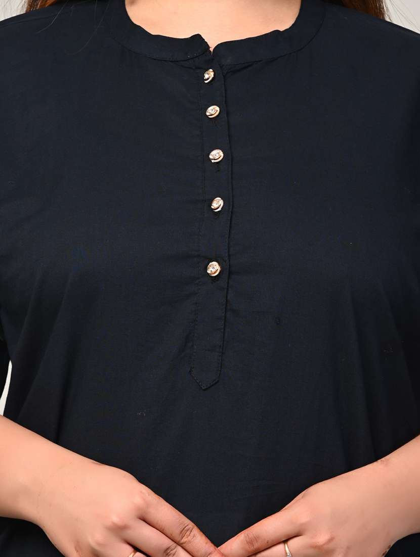 women plus size three quarter sleeve straight kurta - 22076659 -  Standard Image - 3