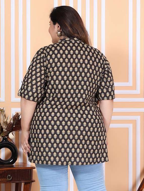 Women Plus Size Three Quarter Sleeve Straight Kurti - 22076670 -  Standard Image - 3
