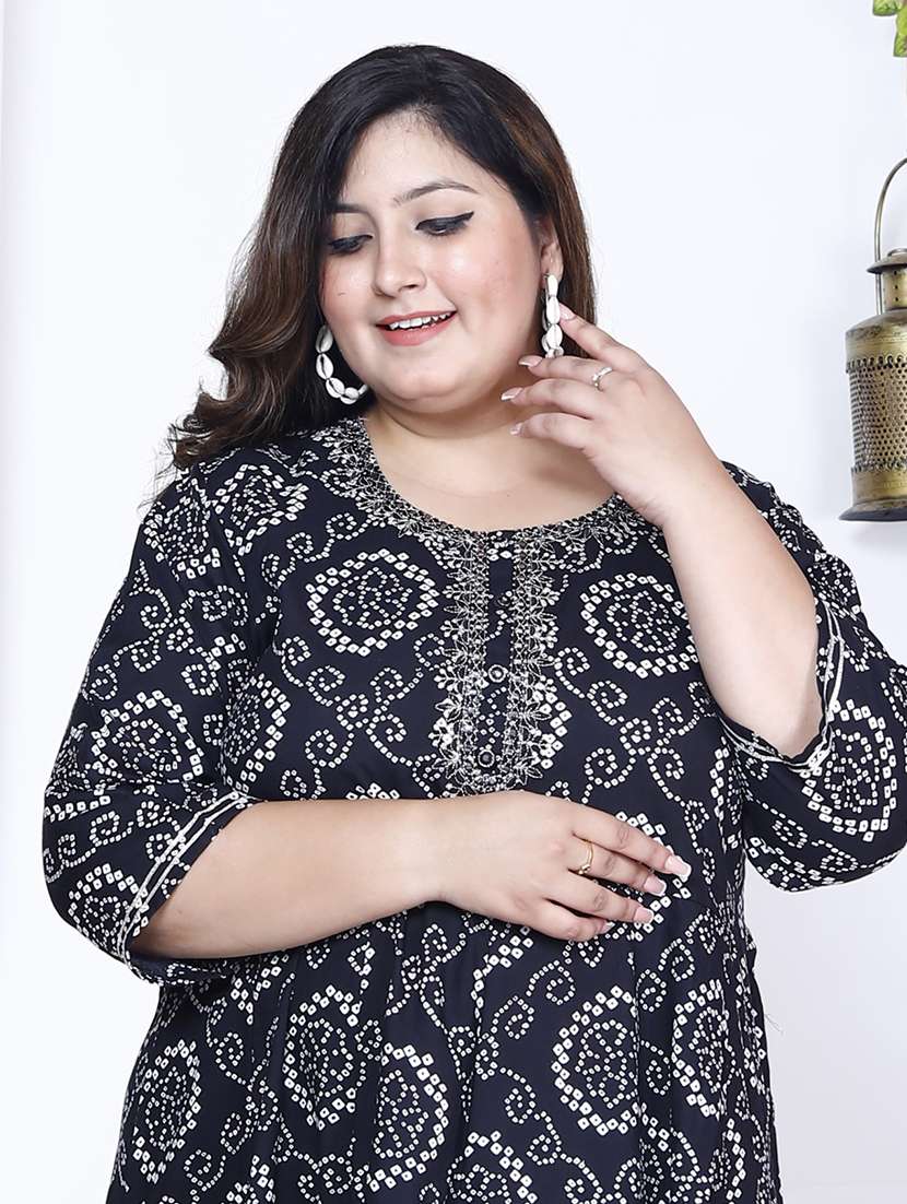 women printed three quarter sleeve flared dress - 22076742 -  Standard Image - 3