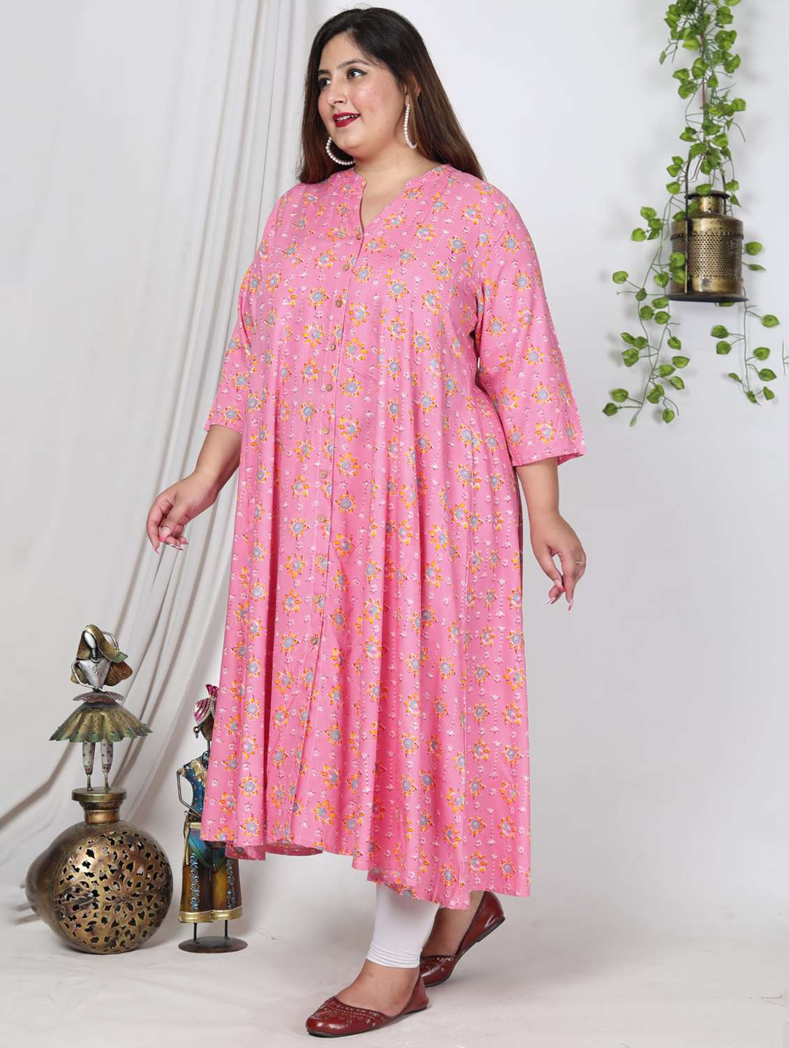 women printed three quarter sleeve flared kurta