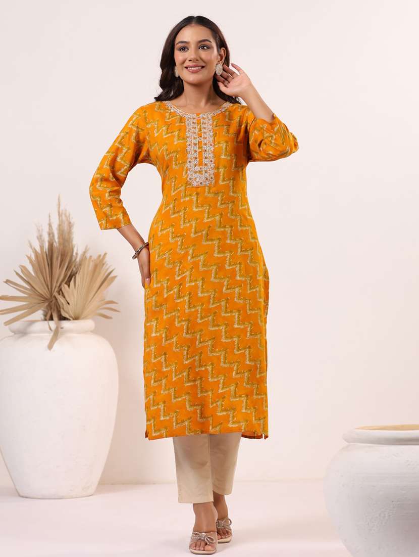 women printed three quarter sleeve straight kurta - 22076875 - Zoom Image - 0
