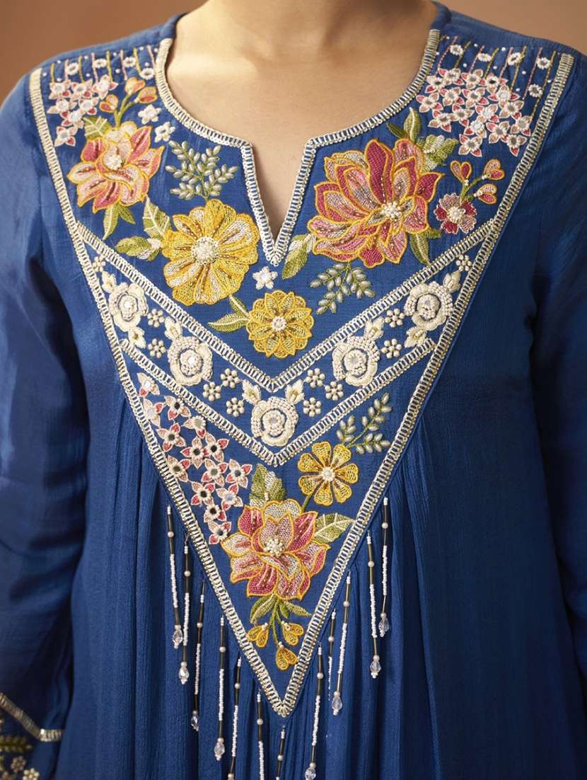 women embroidered long sleeve kurta pant with dupatta set - 22076914 - Standard Image - 5