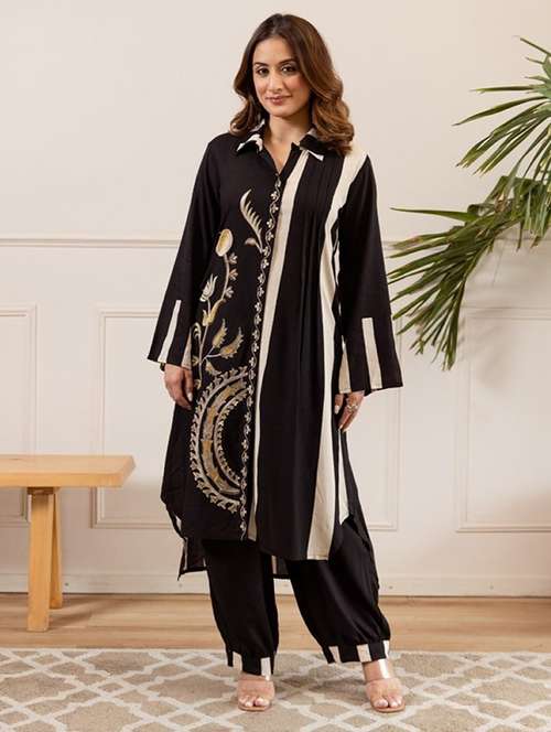 women printed long sleeve kurta salwar set - 22076943 -  Standard Image - 0