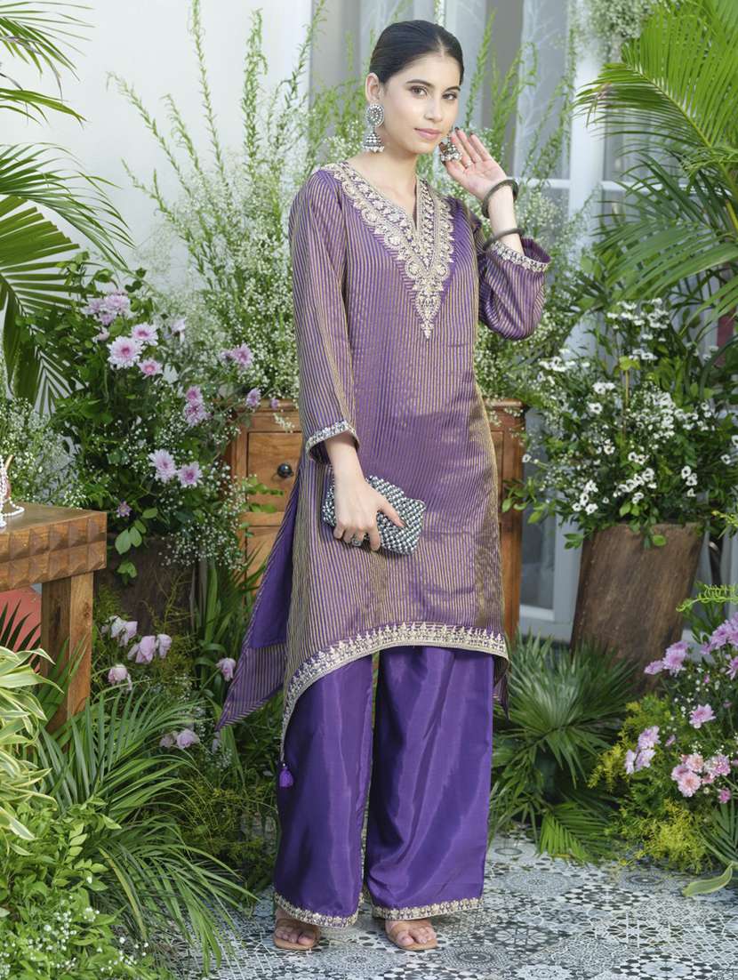 women striped three quarter sleeve kurta pant set