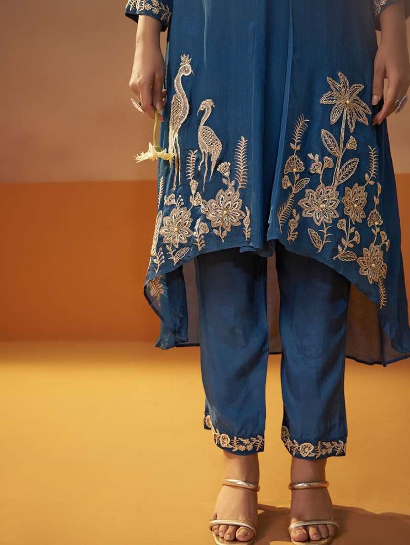 women embroidered three quarter sleeve kurta pant with dupatta set - 22076984 - Standard Image - 3