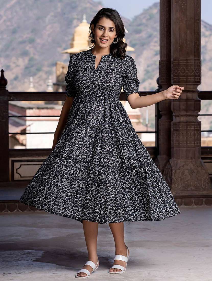 women printed puff sleeve tiered dress - 22077643 - Zoom Image - 0