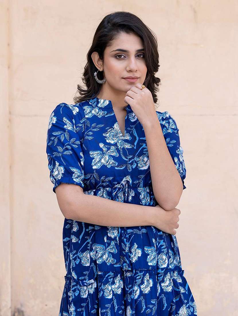 women printed puff sleeve tiered dress - 22077650 - Standard Image - 3