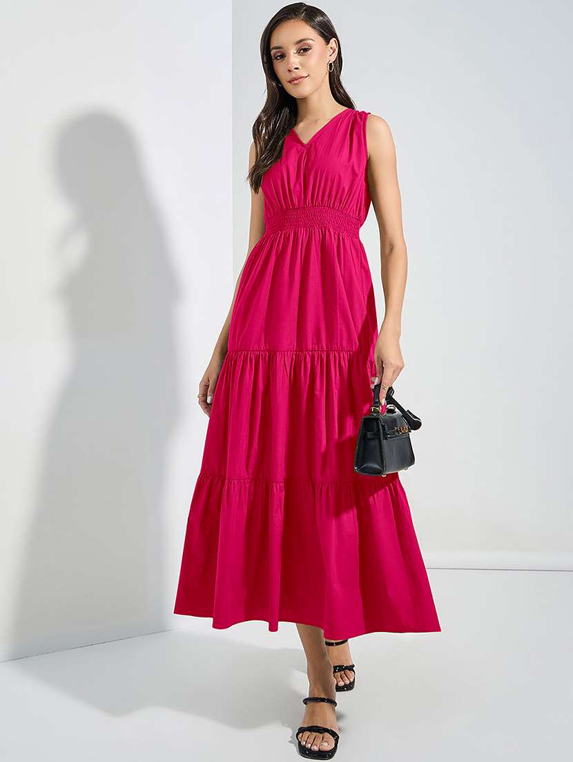 women solid sleveeless tiered dress
