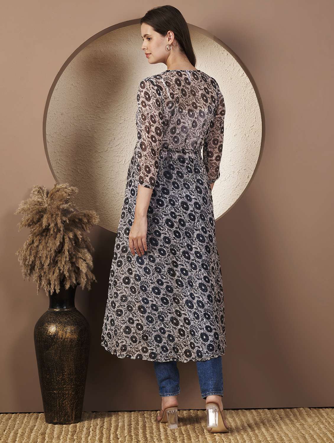 women printed three quarter sleeve regular shrug - 22077818 - Standard Image - 3