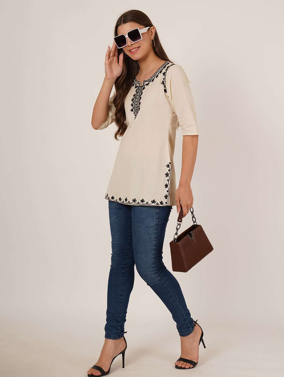 women embroidered three quarter sleeve kurti - 22077946 - Standard Image - 3