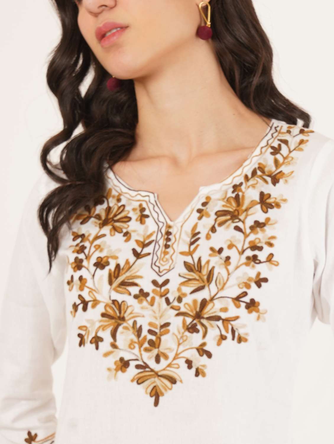 women embroidered three quarter sleeve kurti - 22077951 -  Standard Image - 3