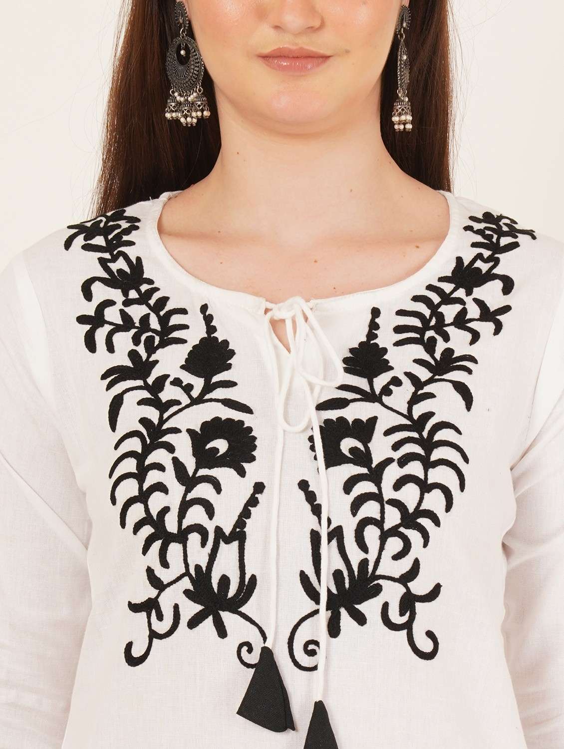 women embroidered three quarter sleeve kurti - 22077957 - Standard Image - 3