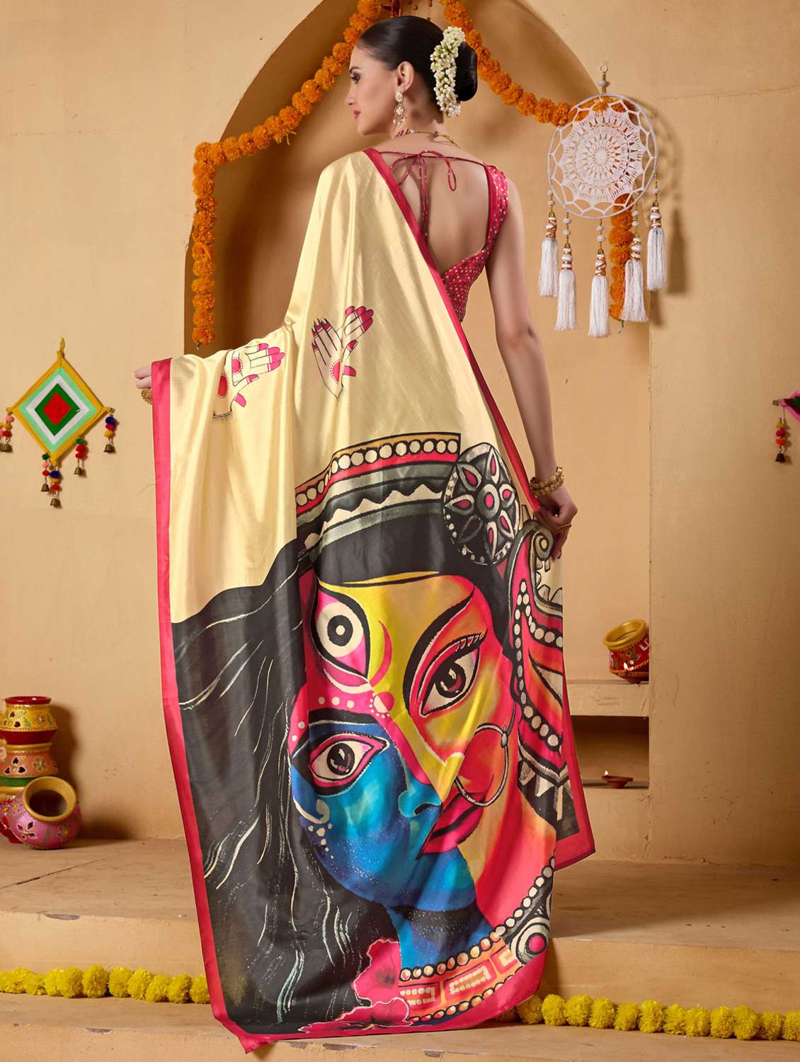 women printed casual wear saree with blouse - 22078185 - Standard Image - 5