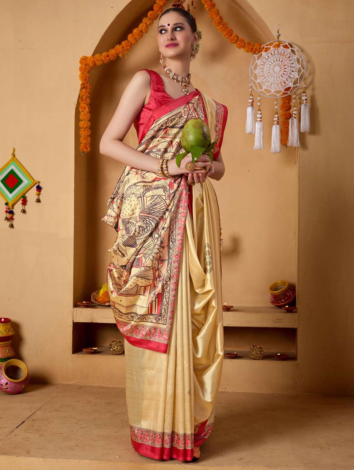 women printed casual wear saree with blouse - 22078189 - Zoom Image - 0