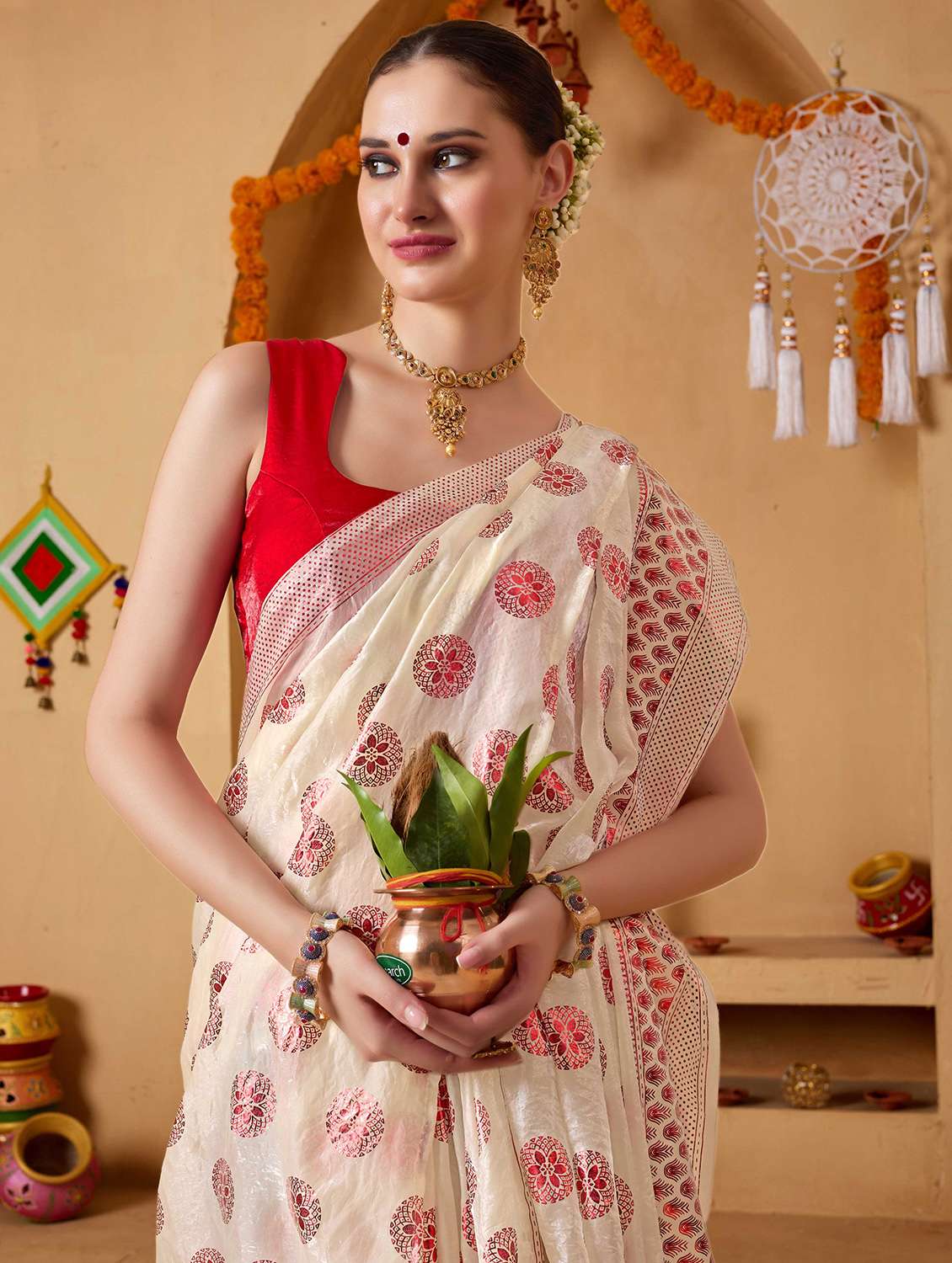 Women Printed Casual Wear Saree With Blouse - 22078205 -  Standard Image - 5