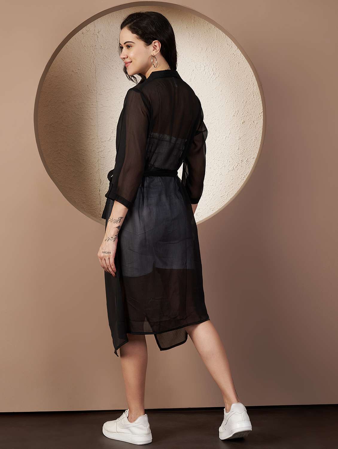 women black solid three quarter sleeve shrug - 22078246 - Standard Image - 3