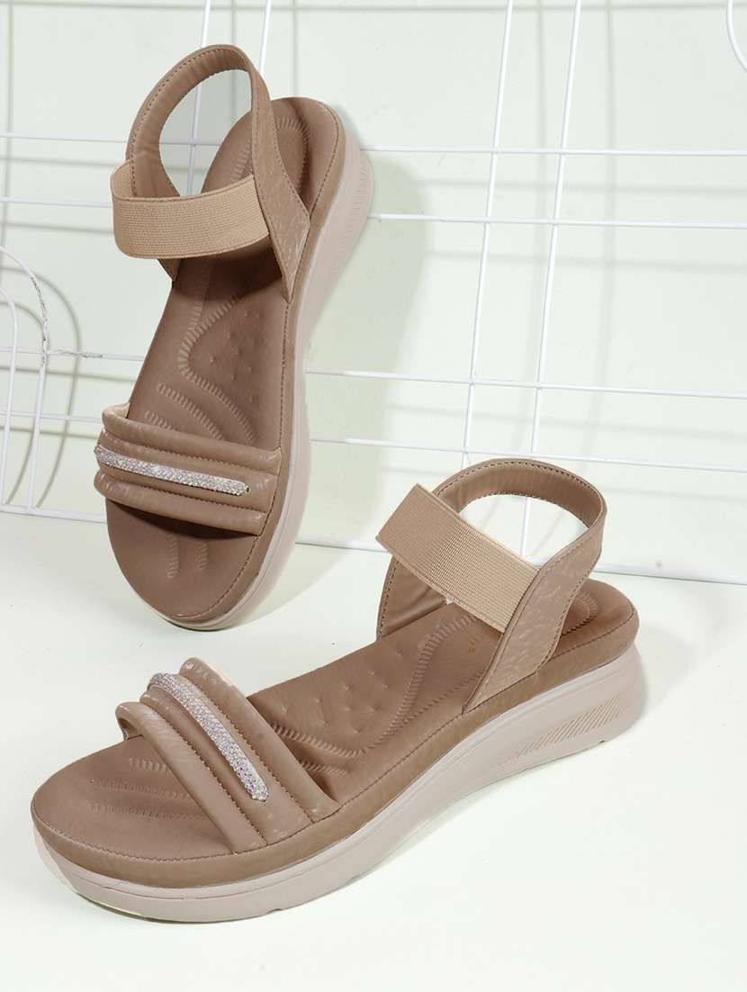 women solid back strap wedges