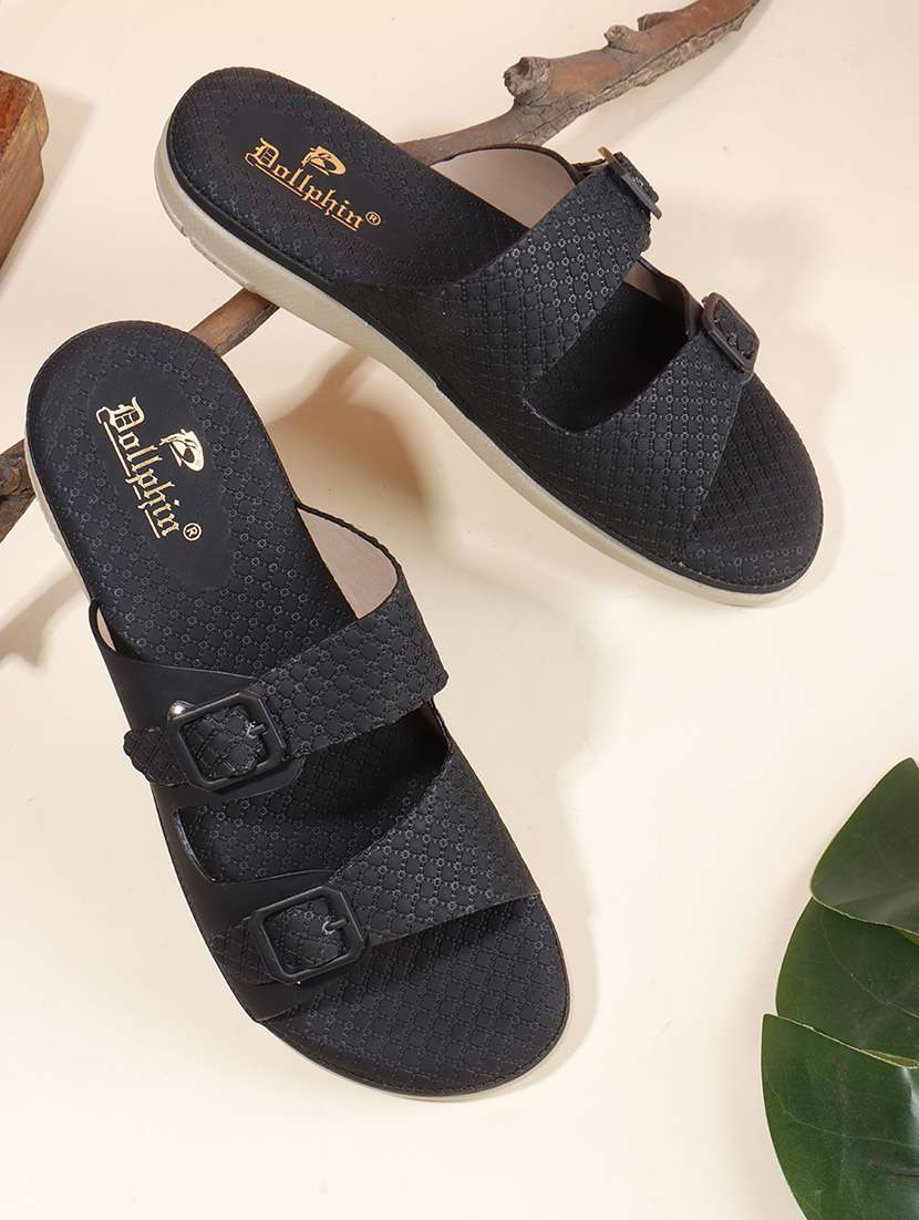 women solid slip on flats - 22078305 - Zoom Image - 0