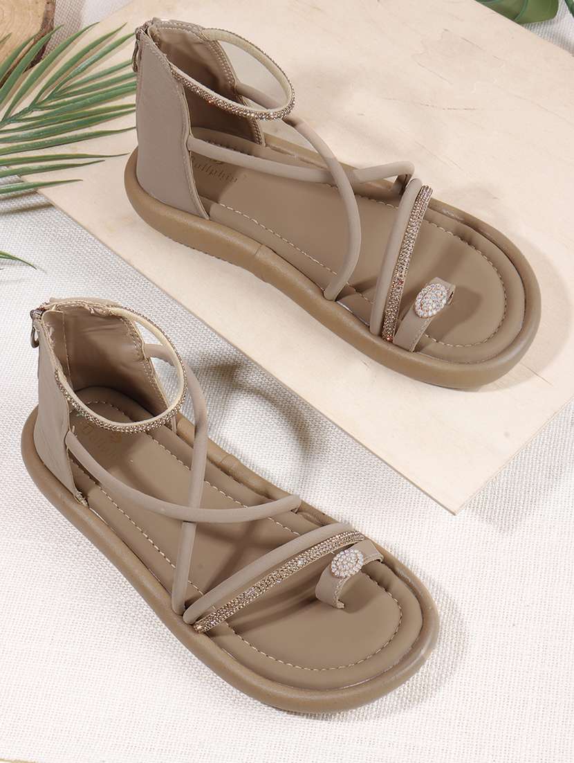 women solid strappy gladiator flats - 22078345 - Zoom Image - 0