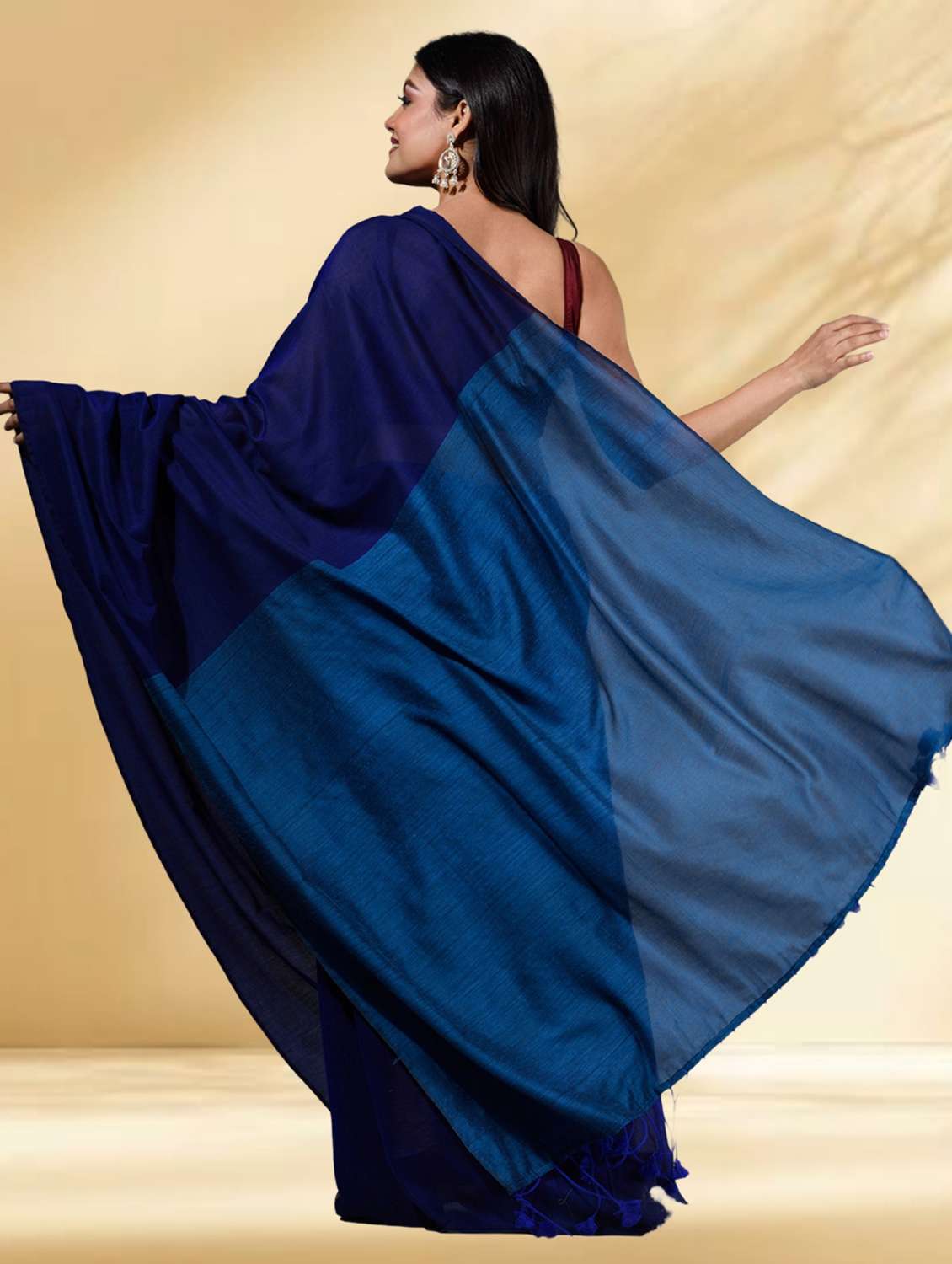 women solid handloom saree with blouse - 22079277 -  Standard Image - 3