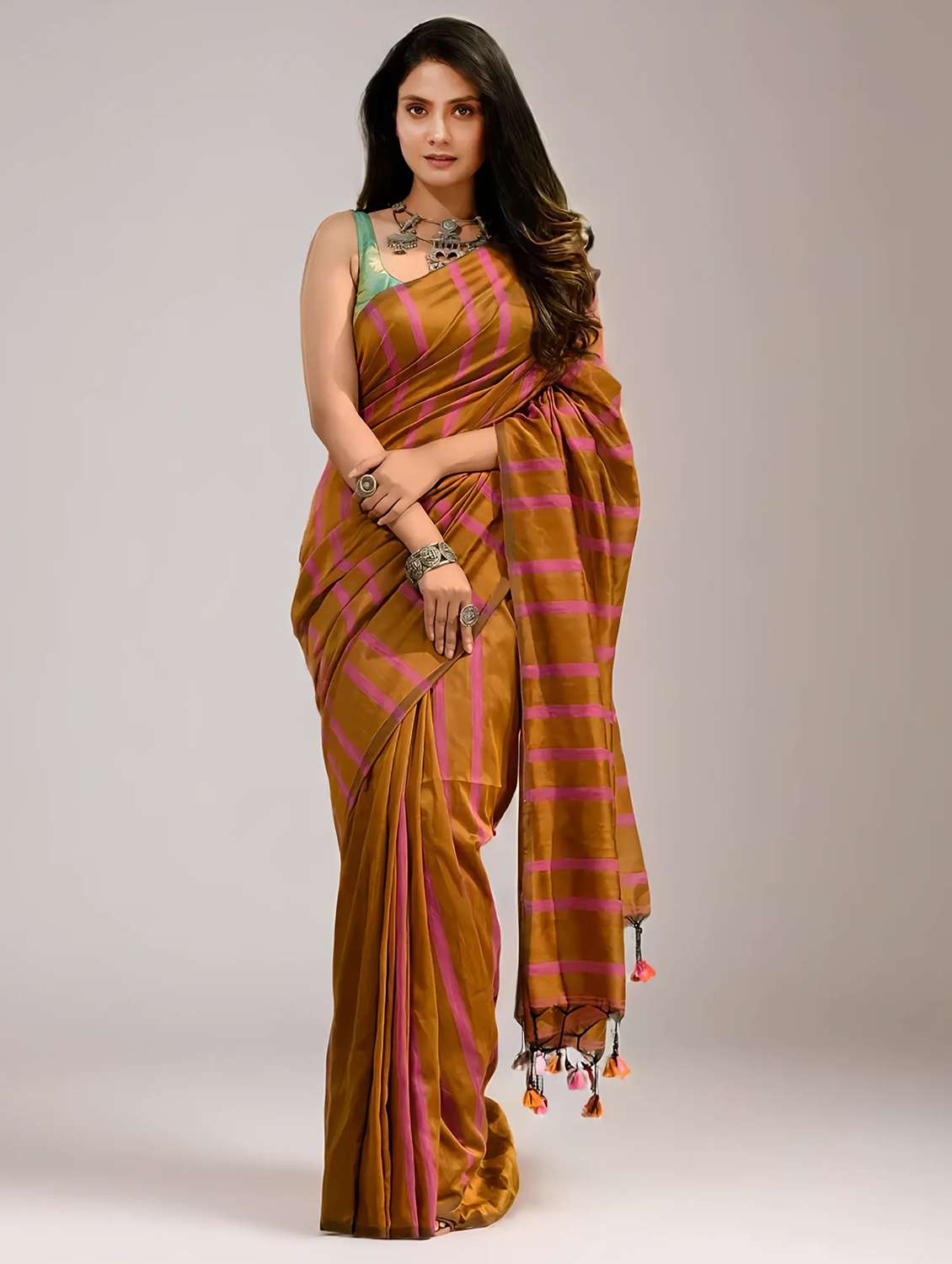 women mustard handloom saree with blouse