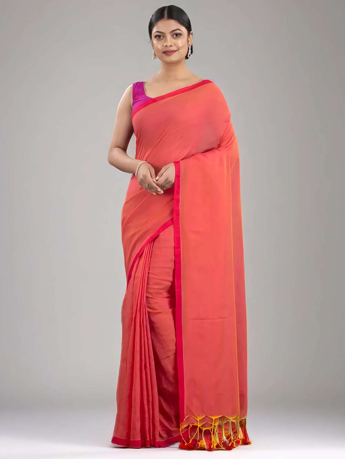 women solid handloom saree with blouse
