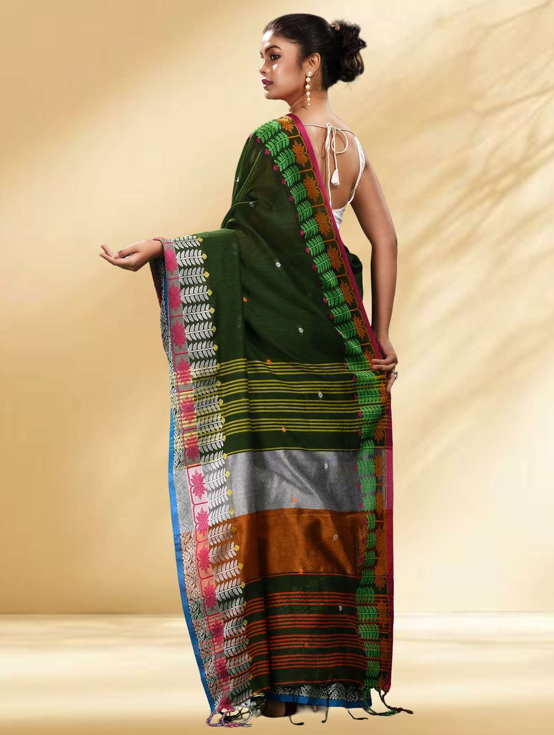 women self design handloom saree with blouse - 22079321 -  Standard Image - 3