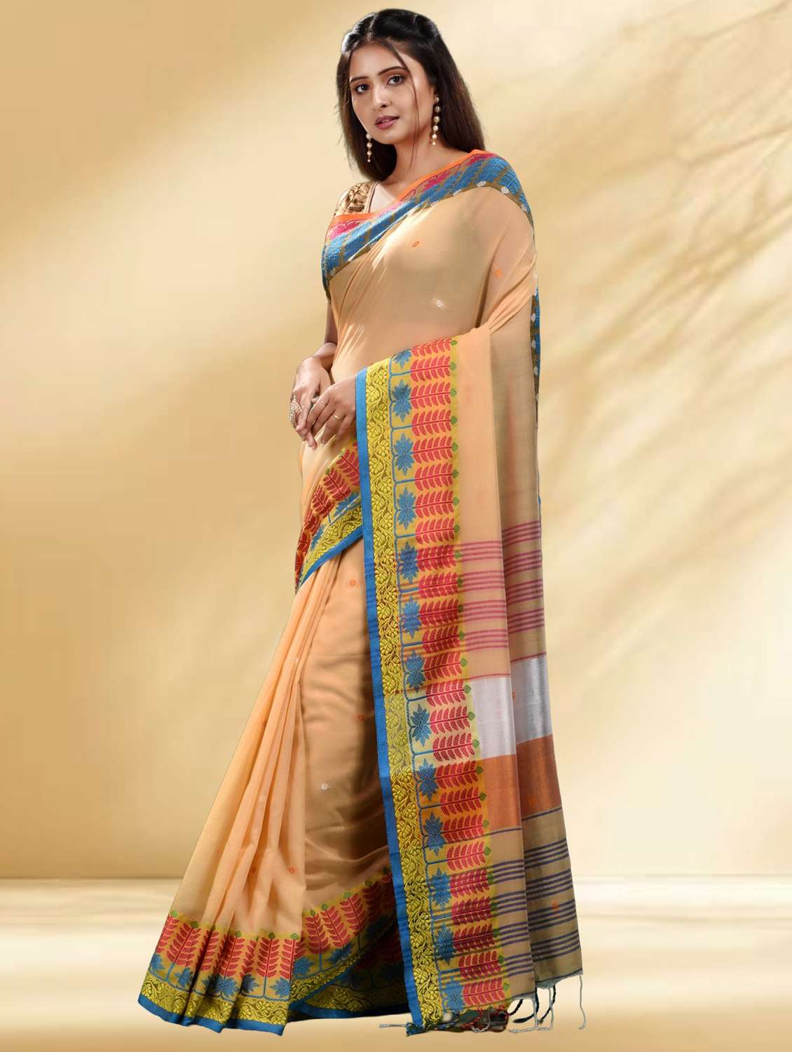 women self design handloom saree with blouse - 22079328 -  Standard Image - 3