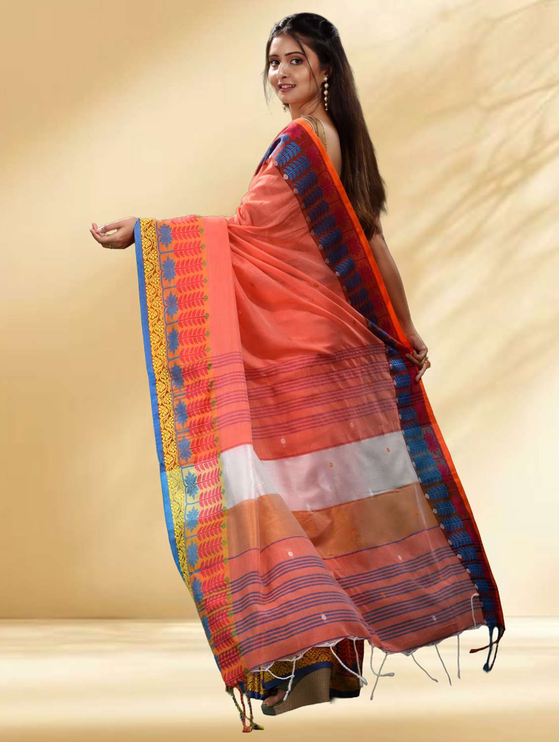 women self design handloom saree with blouse - 22079329 -  Standard Image - 3