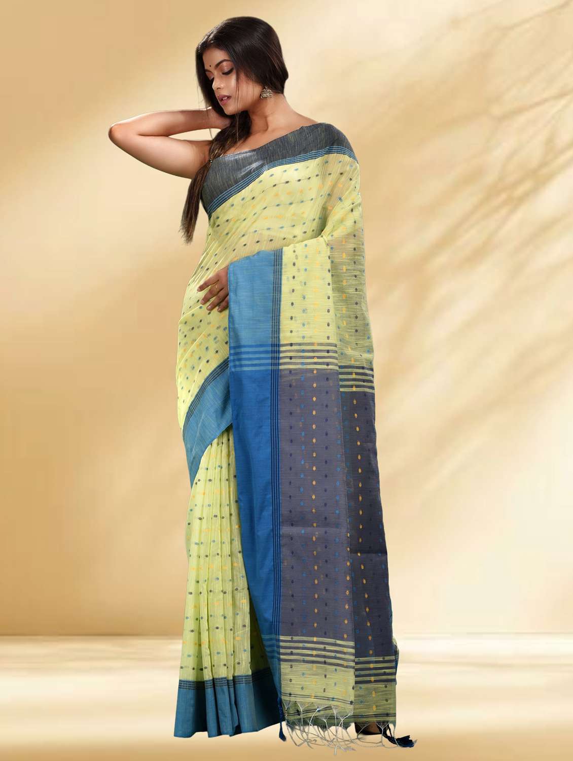 women self design handloom saree with blouse - 22079330 - Standard Image - 3