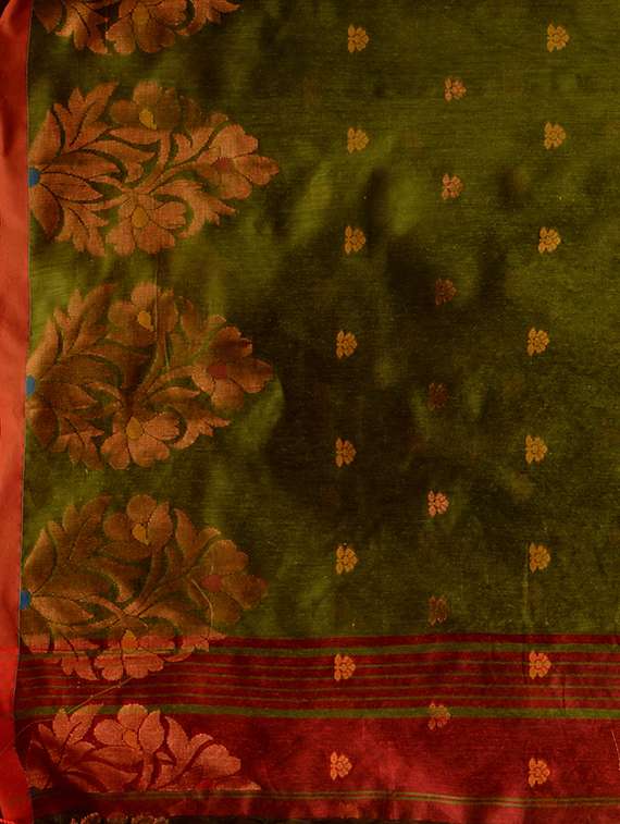 women self design handloom saree with blouse - 22079349 -  Standard Image - 5