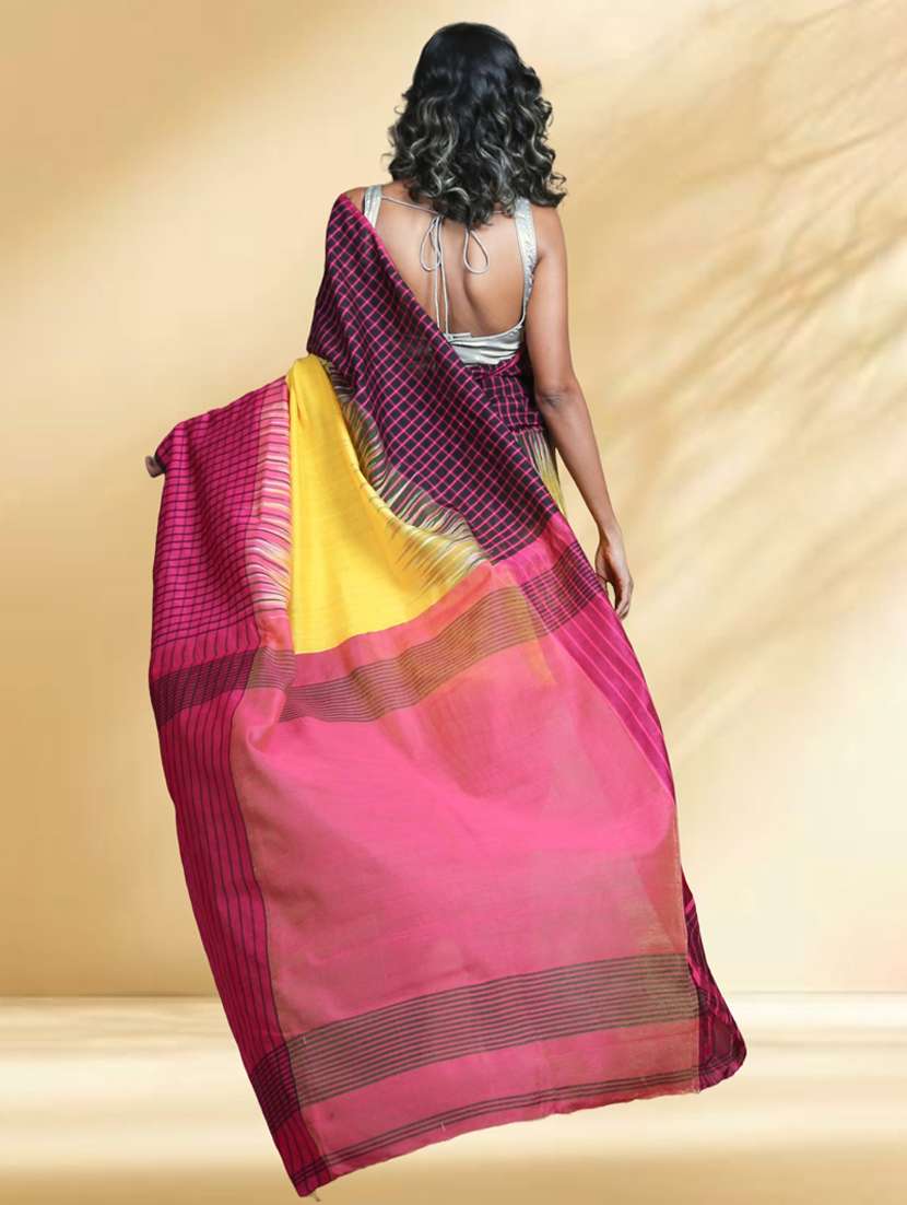 women checkered handloom saree with blouse - 22079358 -  Standard Image - 3