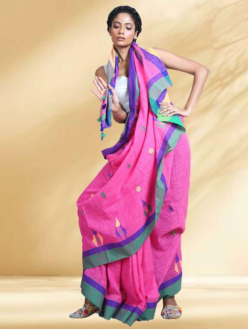 women self design handloom saree with blouse
