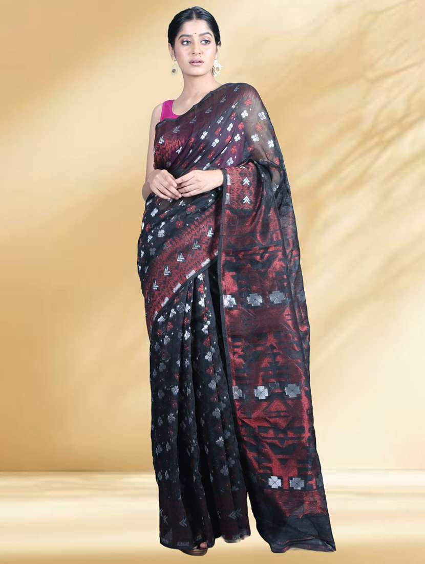 women self design jamdani saree
