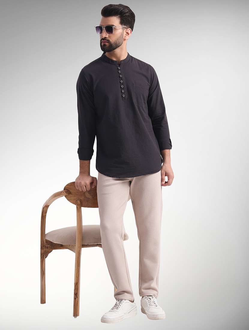 men solid mandarin neck short kurta - 22079725 - Standard Image - 3