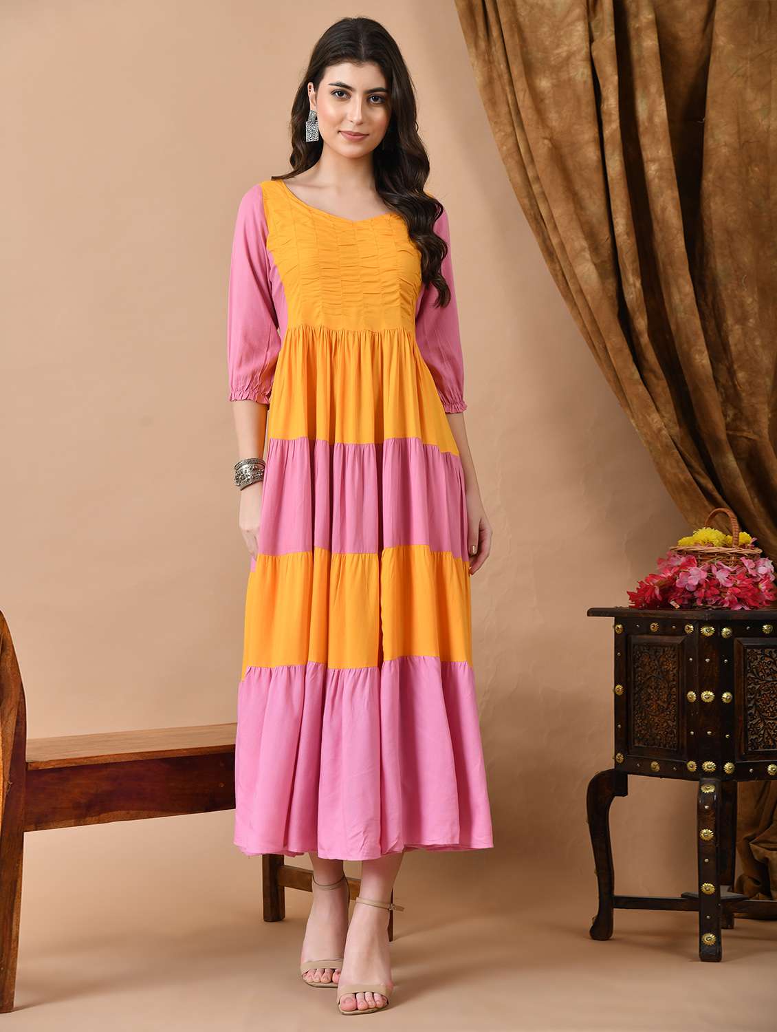 women color block puff sleeve tiered maxi dress - 22079776 - Zoom Image - 0