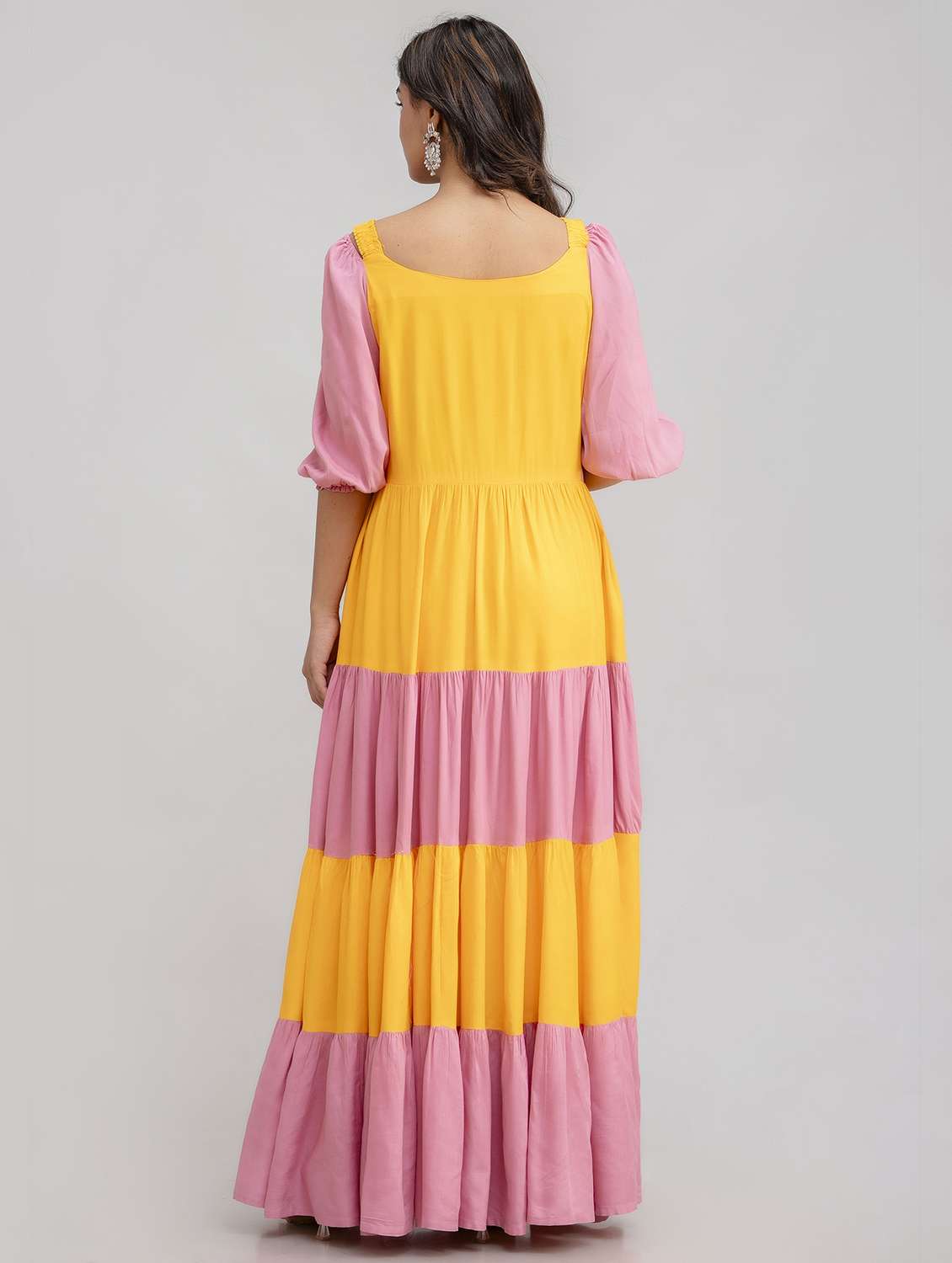 women color block puff sleeve tiered maxi dress - 22079793 - Standard Image - 3
