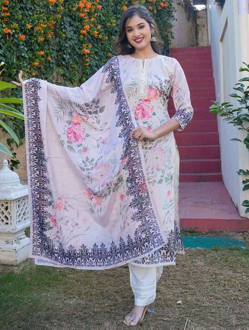 women three quarter sleeve kurta pant with dupatta set - 22080563 -  Standard Image - 0