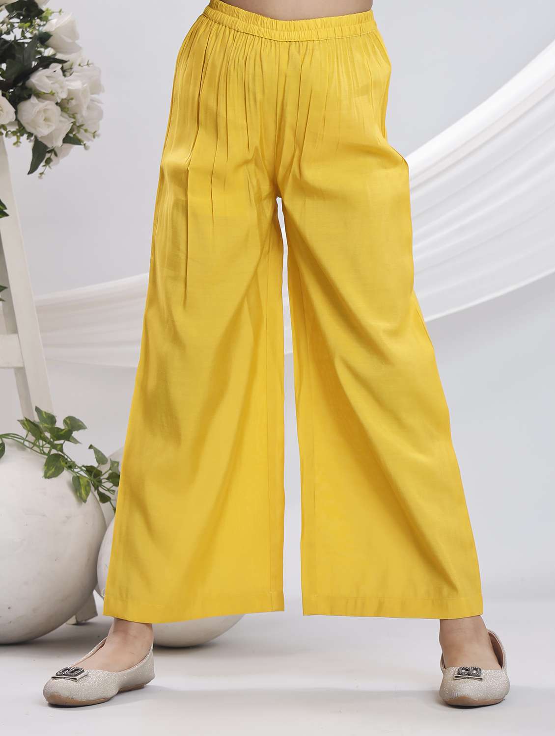 yellow silk blend suit set - 22080675 - Standard Image - 3