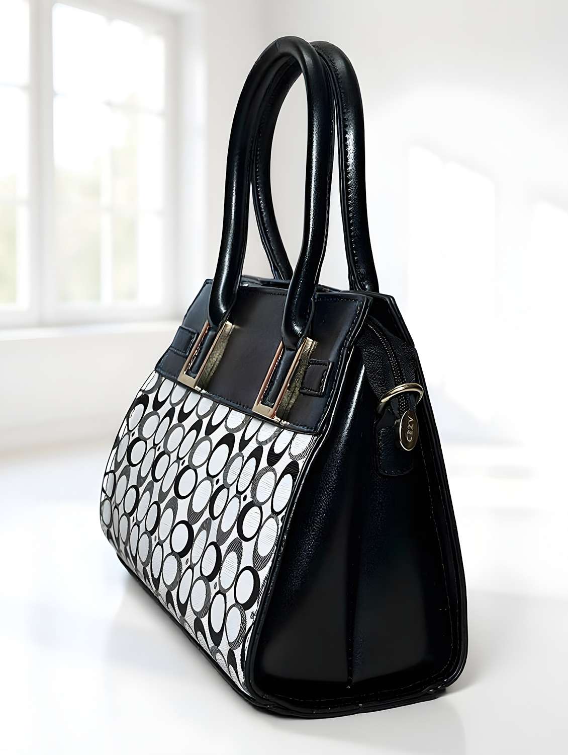 geometric print black and white handbag - 22080791 - Standard Image - 3