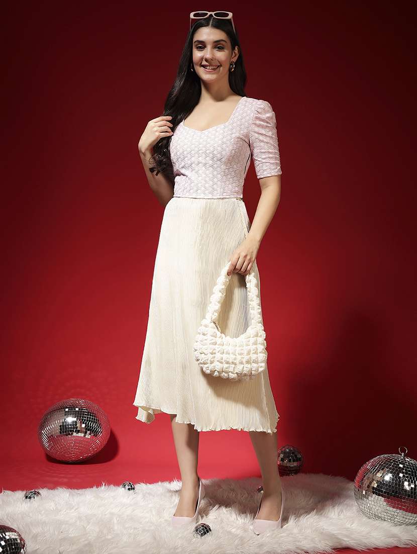 women self design puff sleeve stitched blouse - 22080929 -  Standard Image - 5